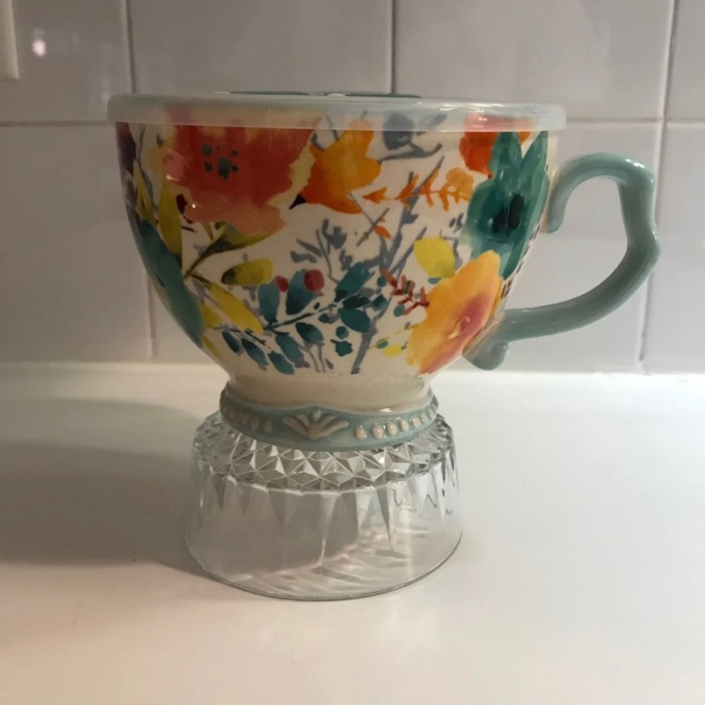 Pioneer Woman Cup with Lid Willow Pattern